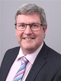 Profile image for Councillor Simon Howell
